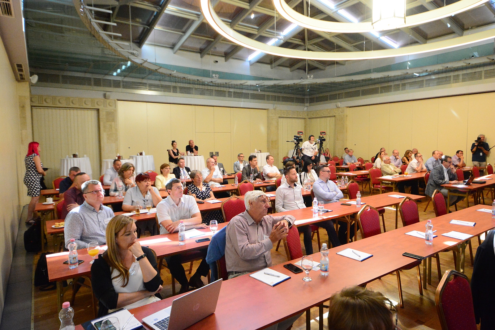 Élet a vírus alatt/után - üzleti fórum a város nagyvállalataival